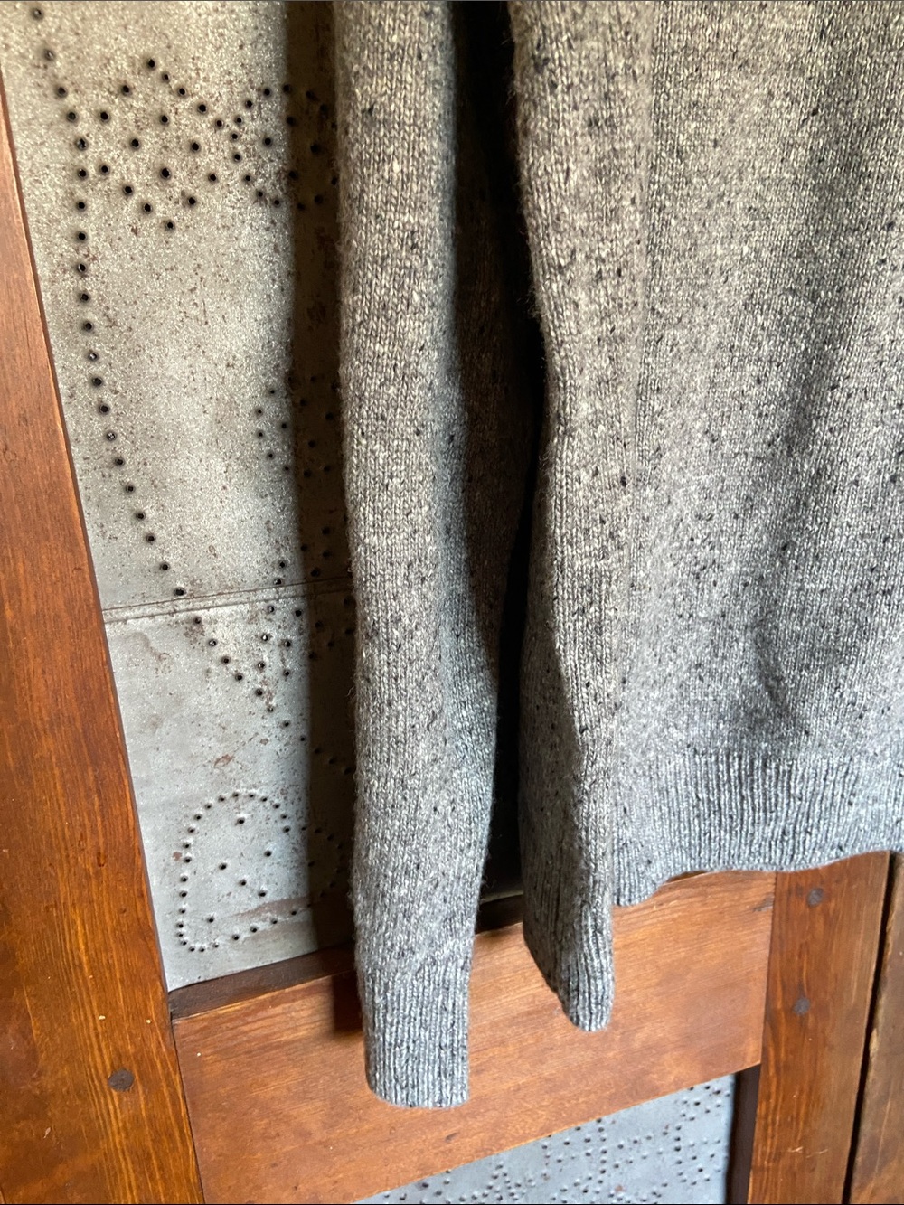 Rails Men's Harding Henley Melange Raglan Sweater Speckled Gray Size L - Picture 5 of 8